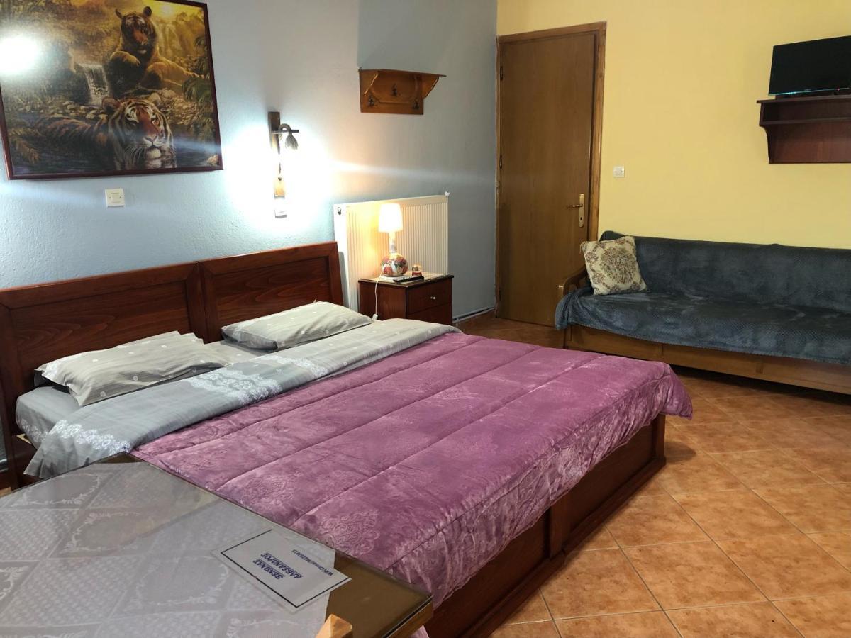 Alexandros Guesthouse Orma Exterior photo